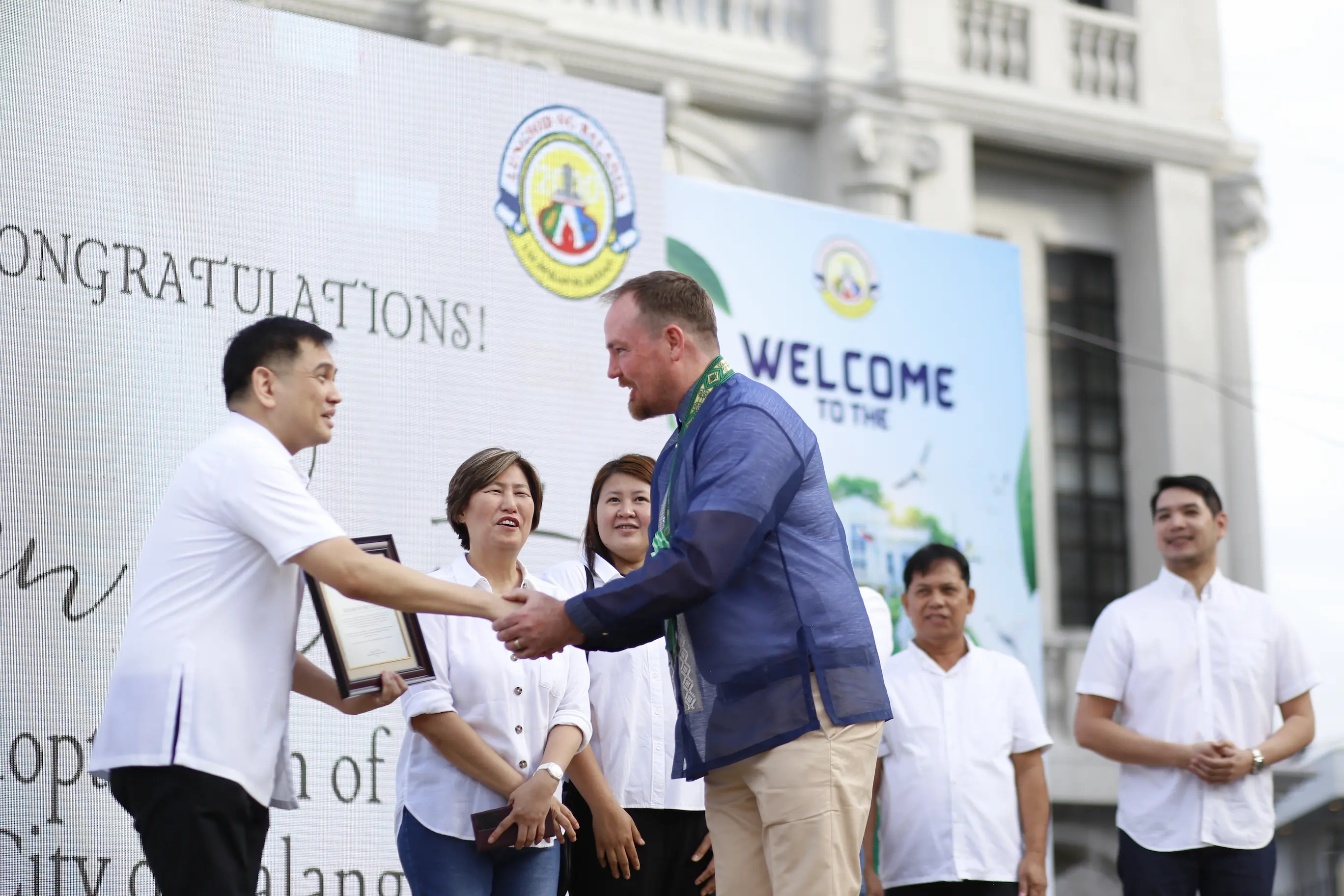 Yoonet team and Balanga community partnership and CSR activity